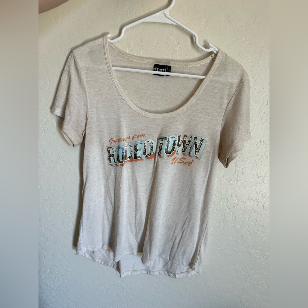 Ravel White Graphic Crop T-Shirt